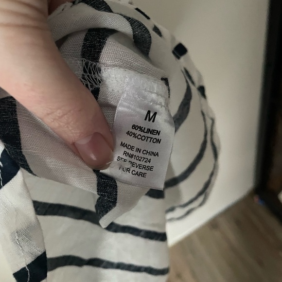 Hester & Orchard Blue and White Button Down Linen Blend Top - Picture 5 of 8